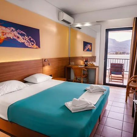 Pavlou Poros Town